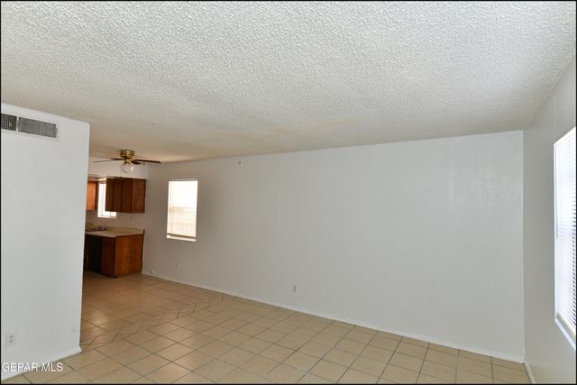 8933 Kenneth Street B, El Paso, TX 79904