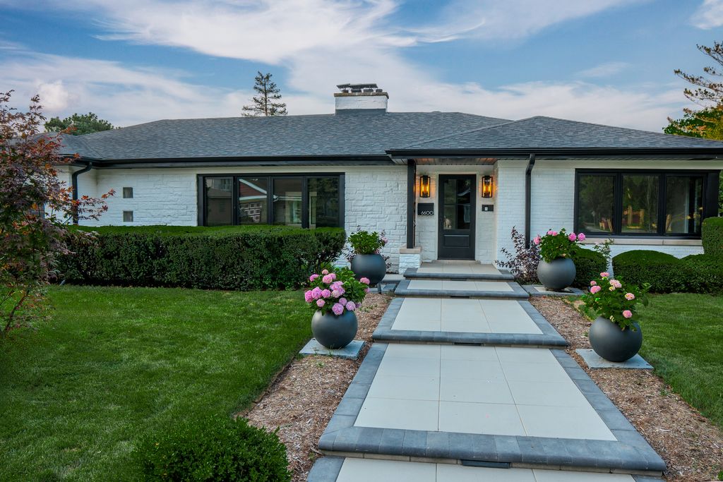 6600 N Kenton Avenue, Lincolnwood, IL 60712 — photo 2
