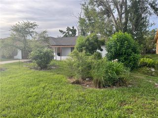 1513 SW 52nd LN, Cape Coral, FL 33914
