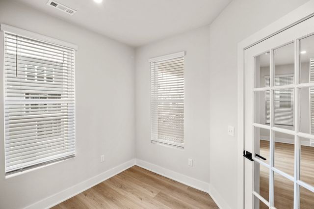 820 42nd Ave, N, Nashville, TN 37209