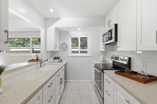 1225 Blackberry Terrace, Sunnyvale, CA 94087