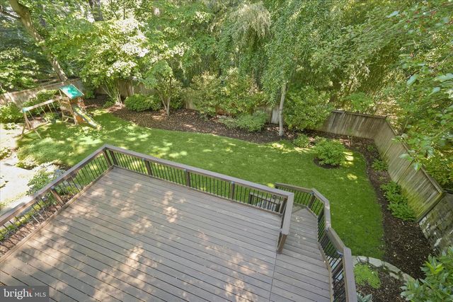 3075 N POLLARD ST N, Arlington, VA 22207