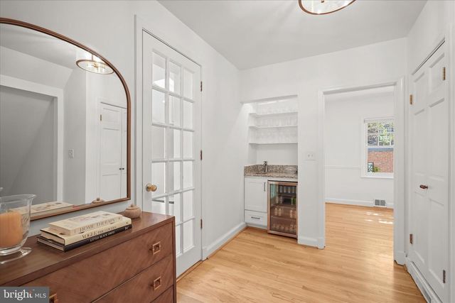 3075 N POLLARD ST N, Arlington, VA 22207