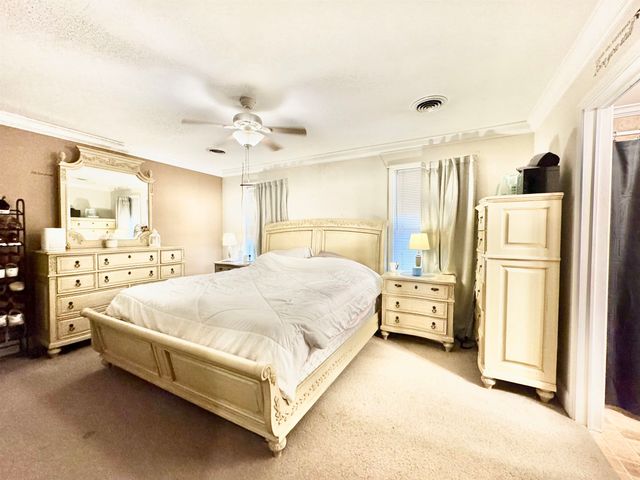 1103 Oliver Street, Benton, IL 62812