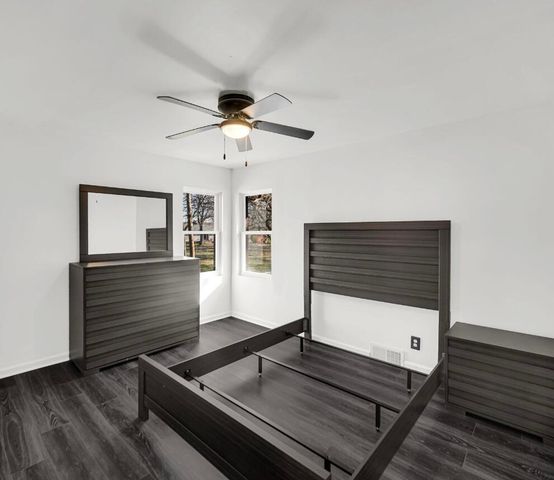 1711 W 57th Avenue, Merrillville, IN 46410