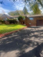 1711 W 57th Avenue, Merrillville, IN 46410