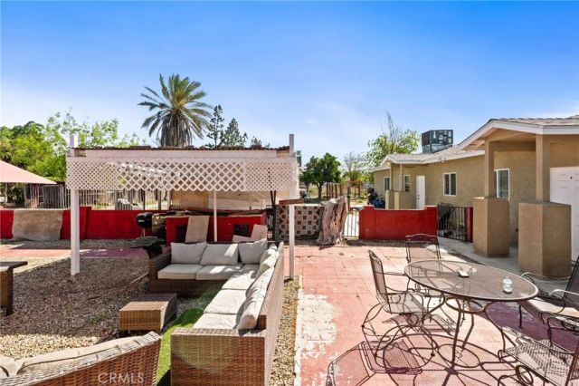 3280 McCall Ave, Selma, CA 93662