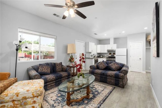 3280 McCall Ave, Selma, CA 93662