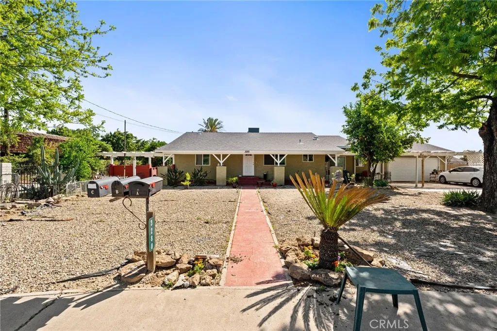 3280 McCall Ave, Selma, CA 93662