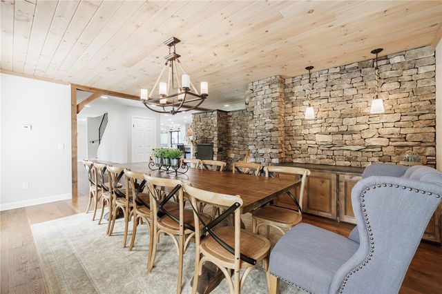 6126 Rossier Rd, Canandaigua Town, NY 14424