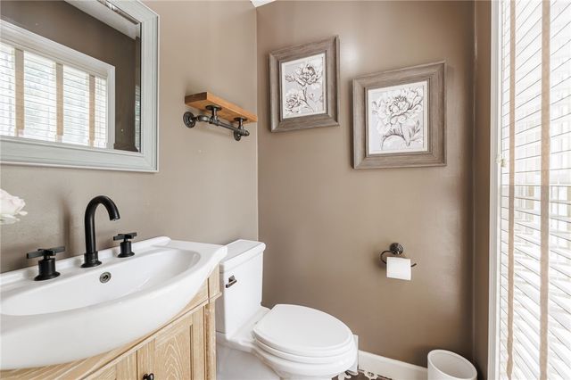 6126 Rossier Rd, Canandaigua Town, NY 14424