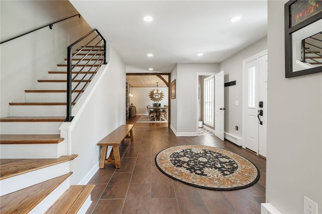 6126 Rossier Rd, Canandaigua Town, NY 14424