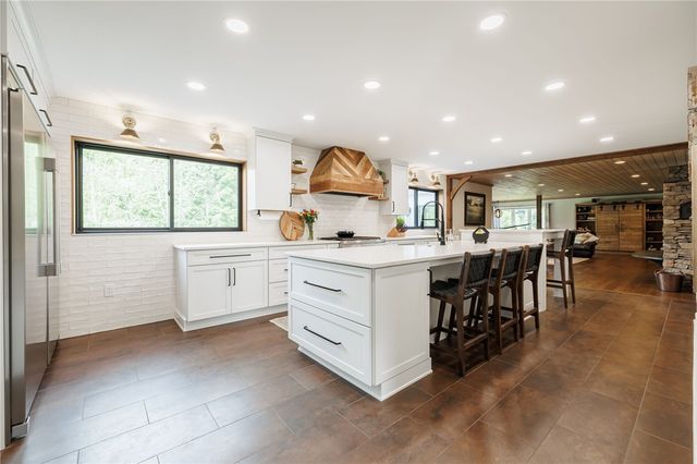 6126 Rossier Rd, Canandaigua Town, NY 14424