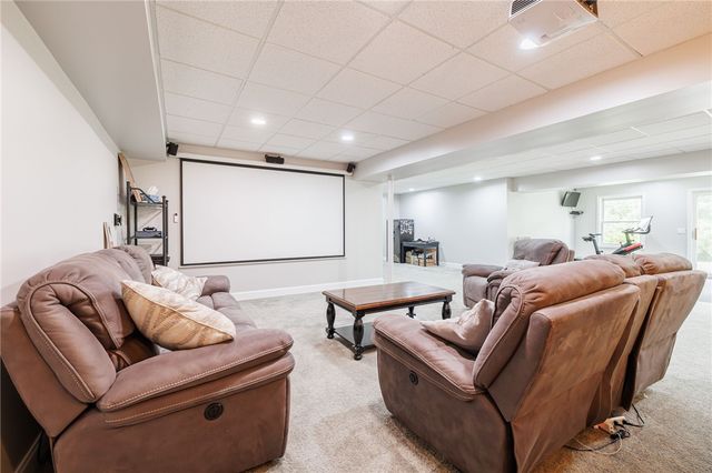 6126 Rossier Rd, Canandaigua Town, NY 14424