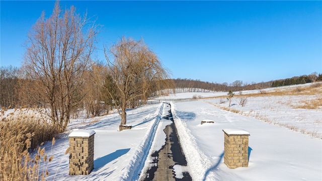 6126 Rossier Rd, Canandaigua Town, NY 14424