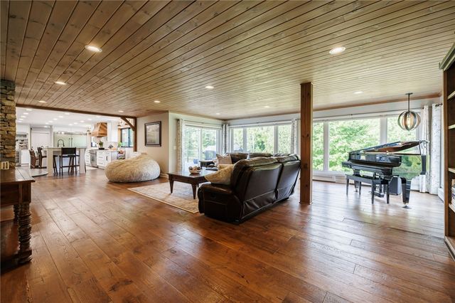 6126 Rossier Rd, Canandaigua Town, NY 14424