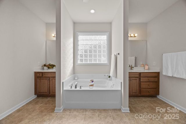 3216 Bridgewick Road, Waxhaw, NC 28173