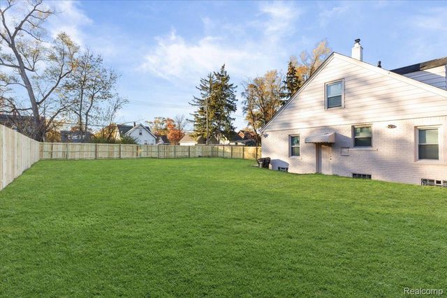 16221 SANTA ROSA Drive, Detroit, MI 48221