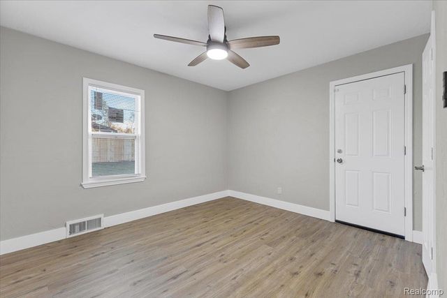 16221 SANTA ROSA Drive, Detroit, MI 48221