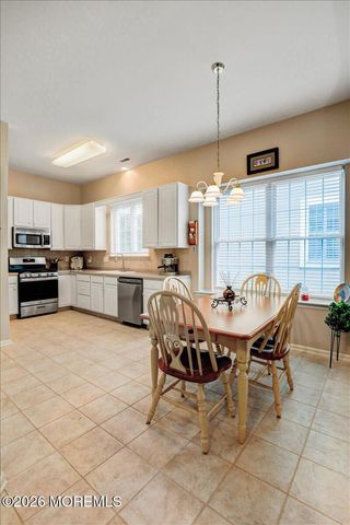 34 Spyglass Drive, Jackson, NJ 08527