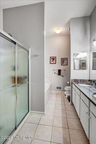 34 Spyglass Drive, Jackson, NJ 08527