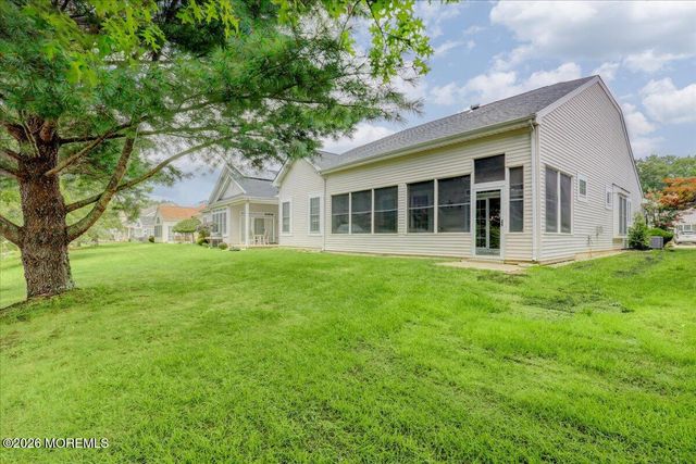 34 Spyglass Drive, Jackson, NJ 08527