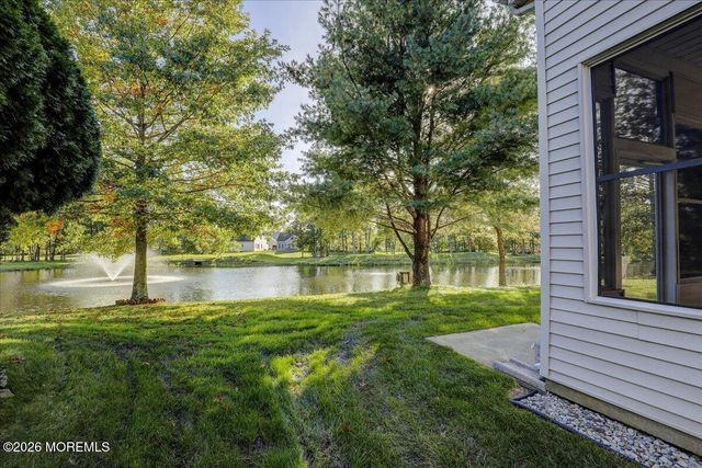 34 Spyglass Drive, Jackson, NJ 08527