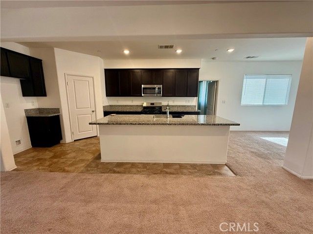 13886 Camino Cinco, Victorville, CA 92392