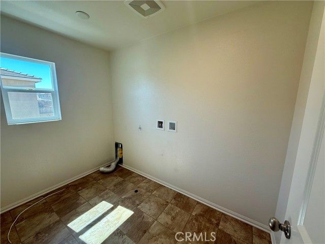 13886 Camino Cinco, Victorville, CA 92392