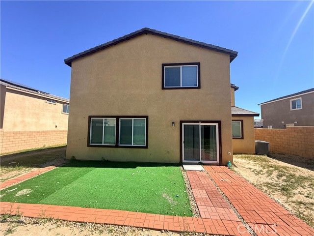 13886 Camino Cinco, Victorville, CA 92392