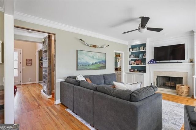 1045 Tullmore Drive, Roswell, GA 30075