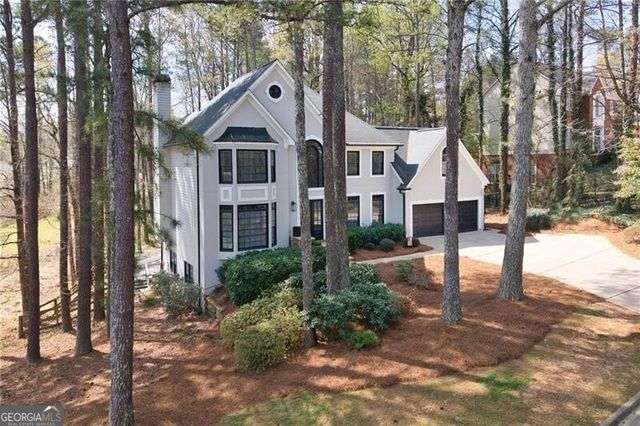 1045 Tullmore Drive, Roswell, GA 30075