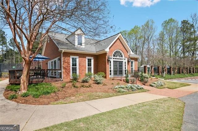 1045 Tullmore Drive, Roswell, GA 30075