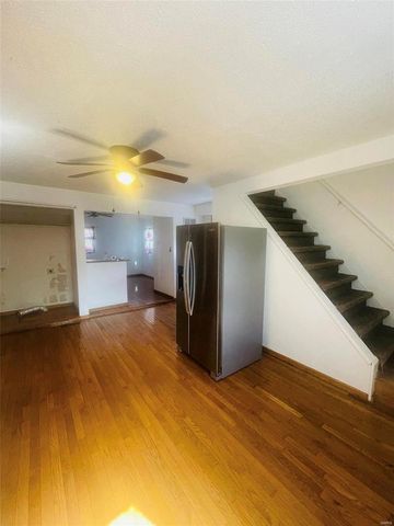 14 N High Street, Smithton, IL 62285