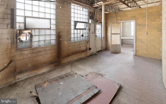 300 W INDUSTRIAL BLVD, Cumberland, MD 21502