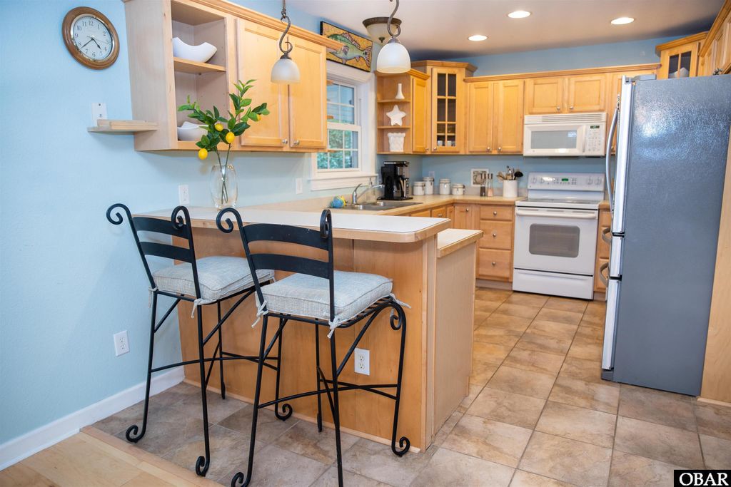 Image 10 of property listing at 207 W Barnes Street Lot 4, Nags Head, NC 27959