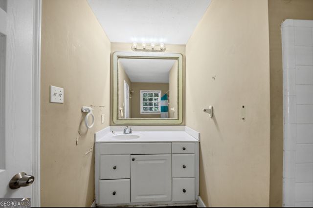 6764 Brookwood Circle, Jonesboro, GA 30236