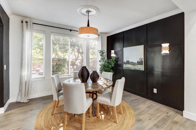 300 Alwoodley Ct, Roseville, CA 95678