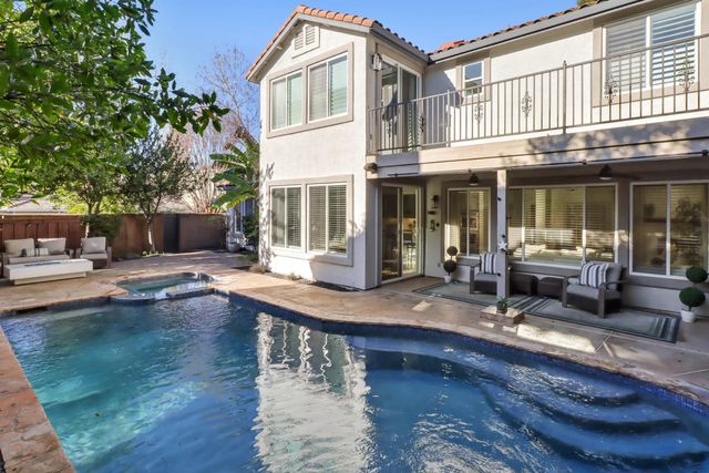 300 Alwoodley Ct, Roseville, CA 95678