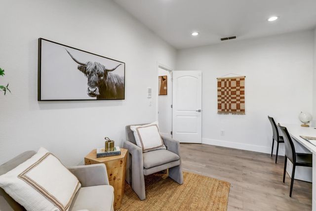 300 Alwoodley Ct, Roseville, CA 95678