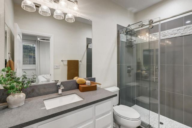 300 Alwoodley Ct, Roseville, CA 95678