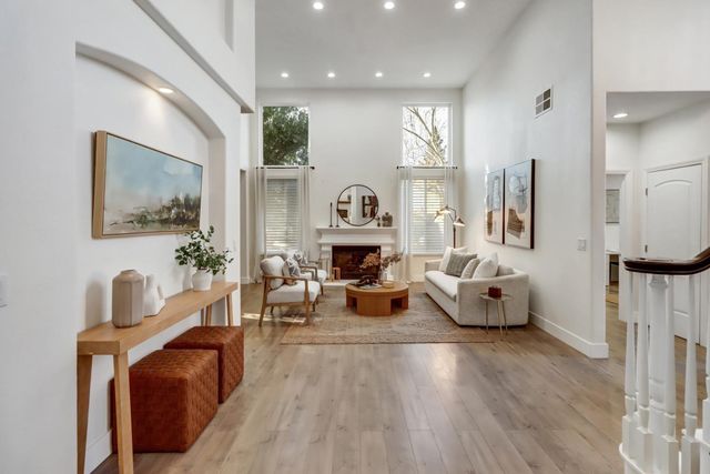 300 Alwoodley Ct, Roseville, CA 95678