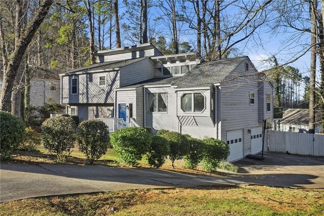 3981 Lookout Point Drive, Marietta, GA 30066