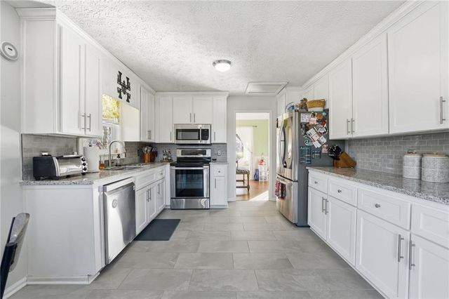 3981 Lookout Point Drive, Marietta, GA 30066