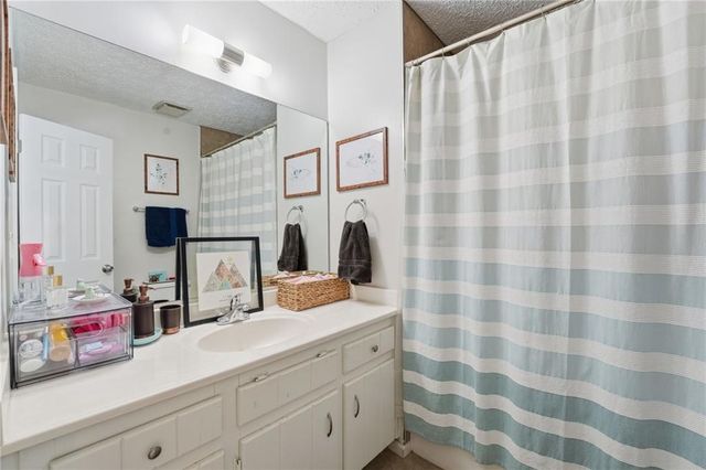 3981 Lookout Point Drive, Marietta, GA 30066