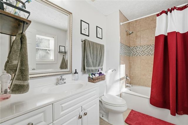 3981 Lookout Point Drive, Marietta, GA 30066