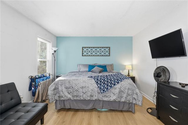 3981 Lookout Point Drive, Marietta, GA 30066