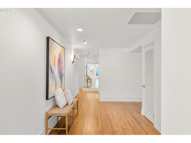 1414 Sw 3RD Ave 2001, Portland, OR 97201