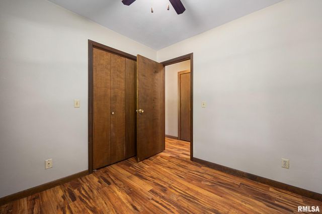 719 Schilpp Court, Hopedale, IL 61747