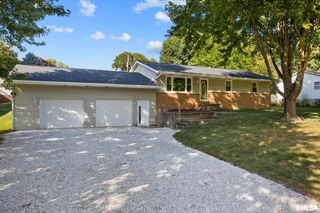 719 Schilpp Court, Hopedale, IL 61747